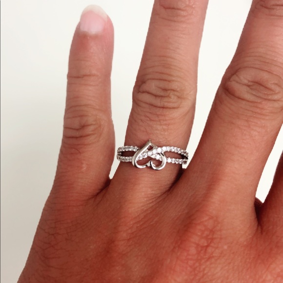 925 Sterling Silver Heart infinity Cz ring - Picture 3 of 6